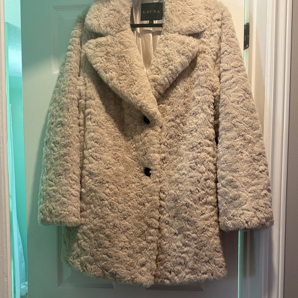 Laura Plush Cream Teddy Jacket